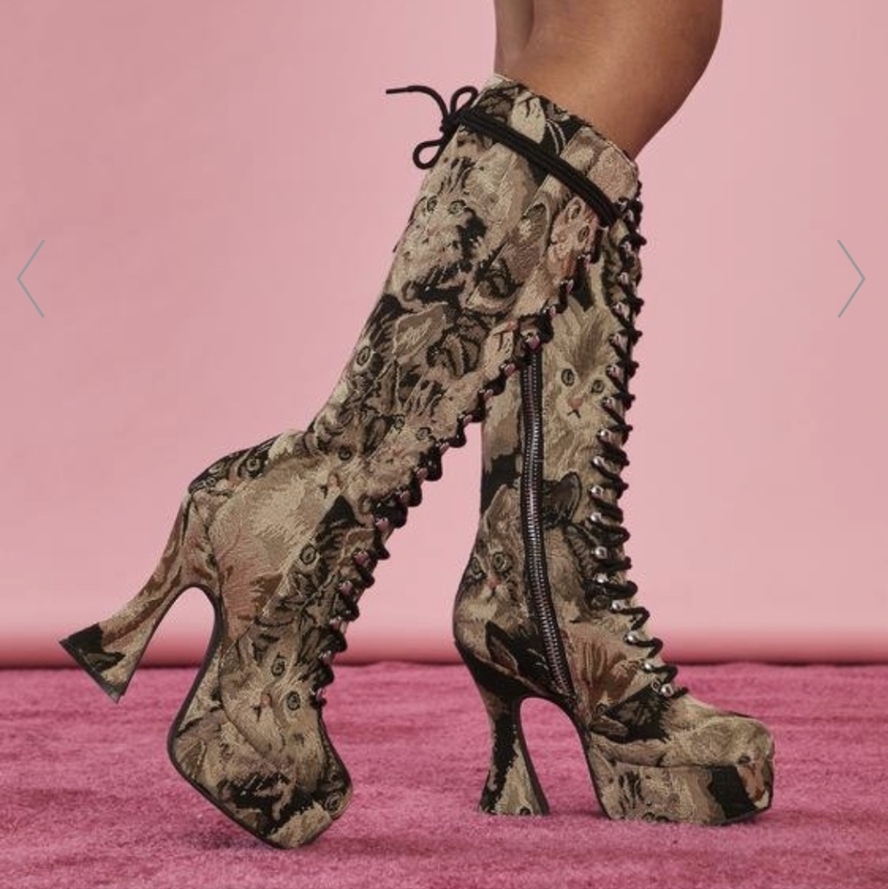 Sugar Thrillz Platform Boots